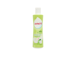 Dung dịch vệ sinh phụ nữ Lactacyd Odor Fresh lá trầu không giúp làm sạch, ngăn mùi ở vùng nhạy cảm (Lọ 250ml)