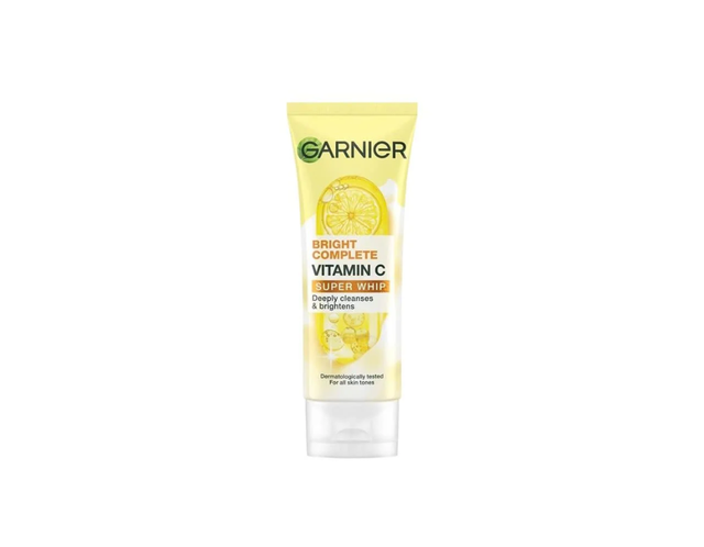 Sữa rửa mặt tạo bọt Vitamin C Garnier làm sạch sâu, dưỡng sáng (Tuýp 100ml)