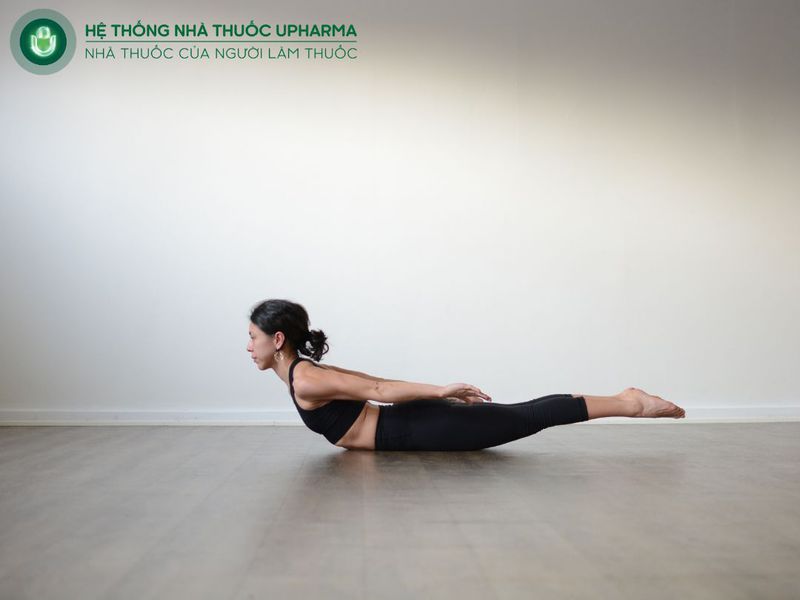 bài tập salabhasana