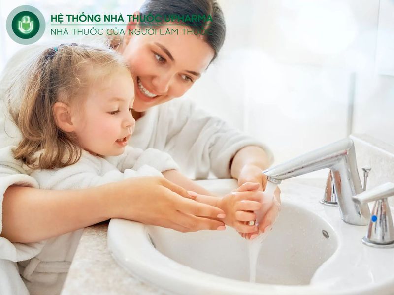 thường xuyên rửa tay