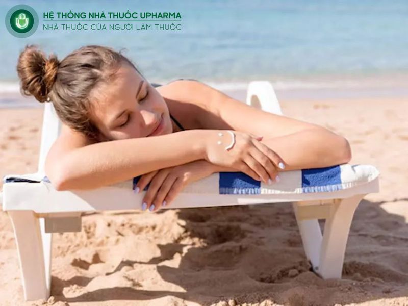 tắm nắng phòng bệnh loãng xương