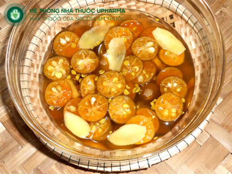 Cách trị ho dân gian cho bé bằng quất chưng mật ong