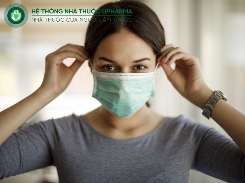 đeo khẩu trang ngừa viêm phế quản
