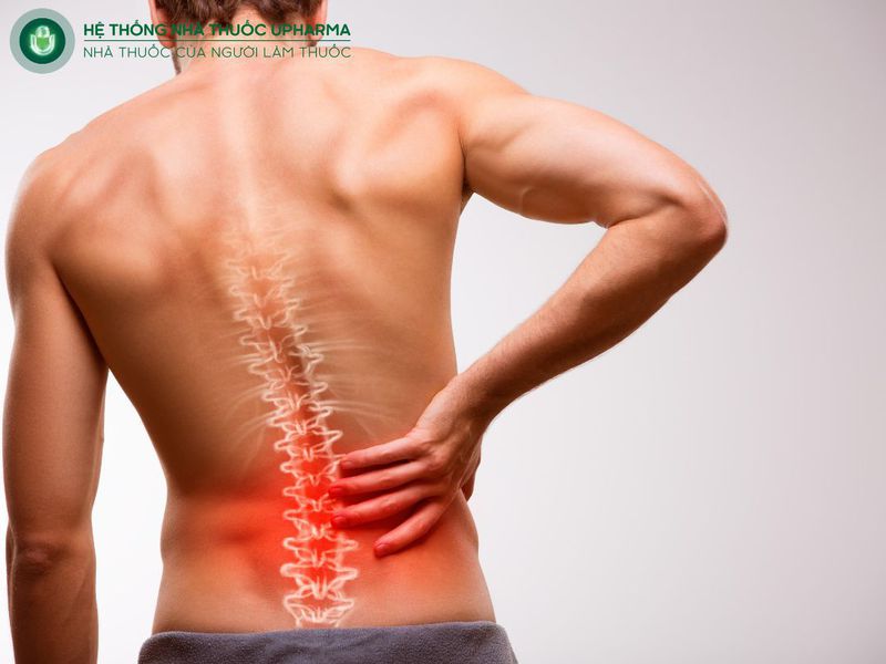 buồn nôn khi sỏi di chuyển