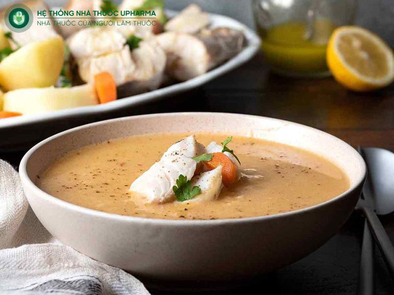 Cháo cá nấu loãng phù hợp cho trẻ ho có đờm