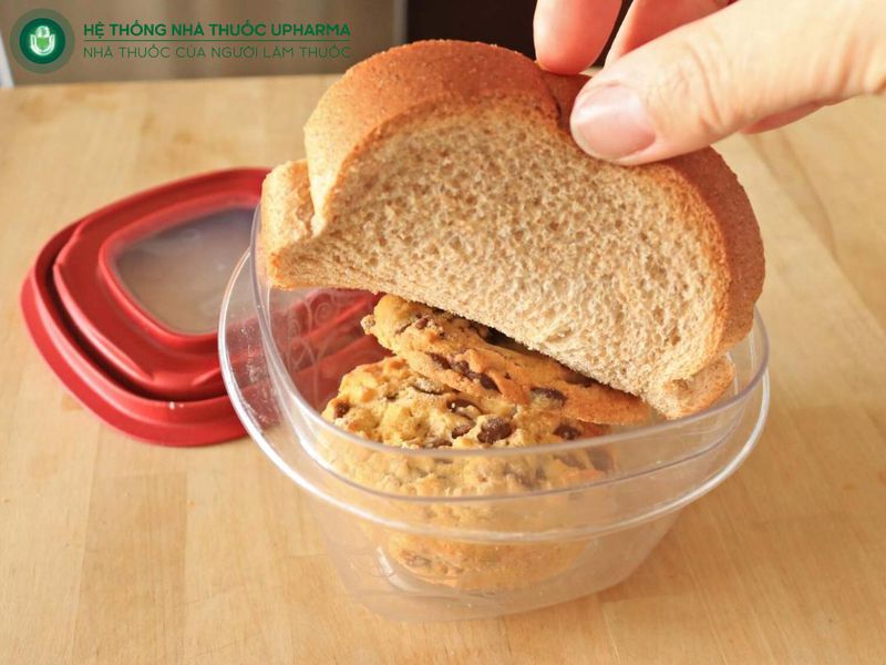 hạn chế bánh mì khô, bánh quy cứng